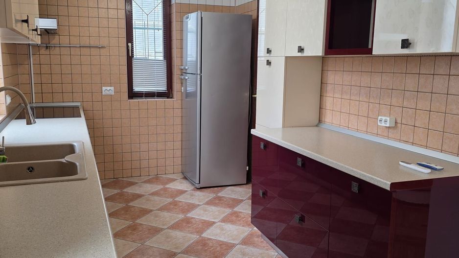 Vila de inchiriat - Poză 9