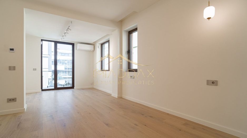 Vila Unica Noua cu 8 camere *300mp* /fotovoltaice si pompa cladura// Dorobanti - Poză 18