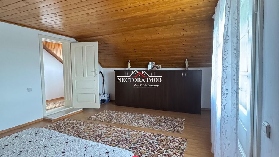 NECTORA IMOB-Casa cu etaj, mobilata, utilata, Episcopia, cu livada - Poză 14