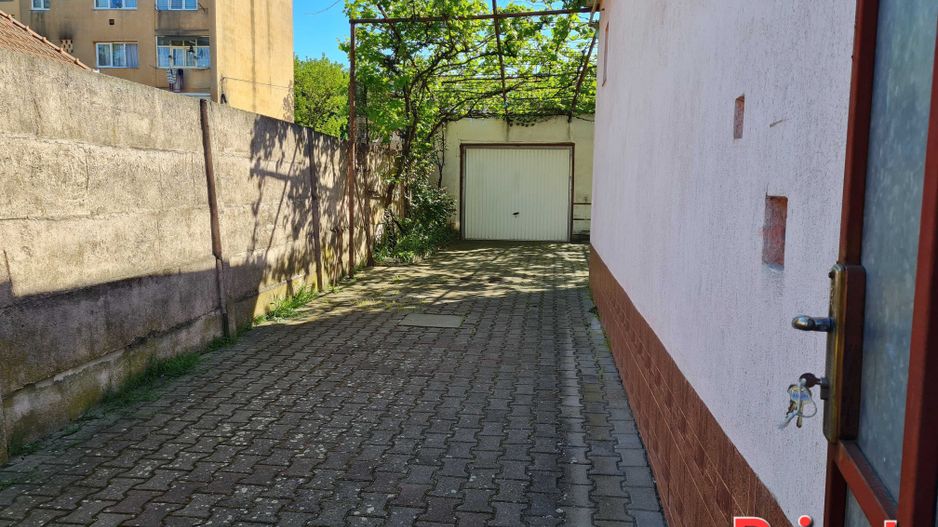 Casă cu grădină str.Anton Pann/486mp/3 front/spațiu com./155.000€neg. - Poză 5