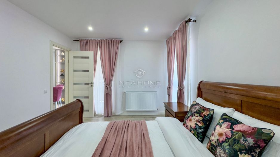 Apartament cu 3 camere de vânzare în zona Centrală - Poză 8