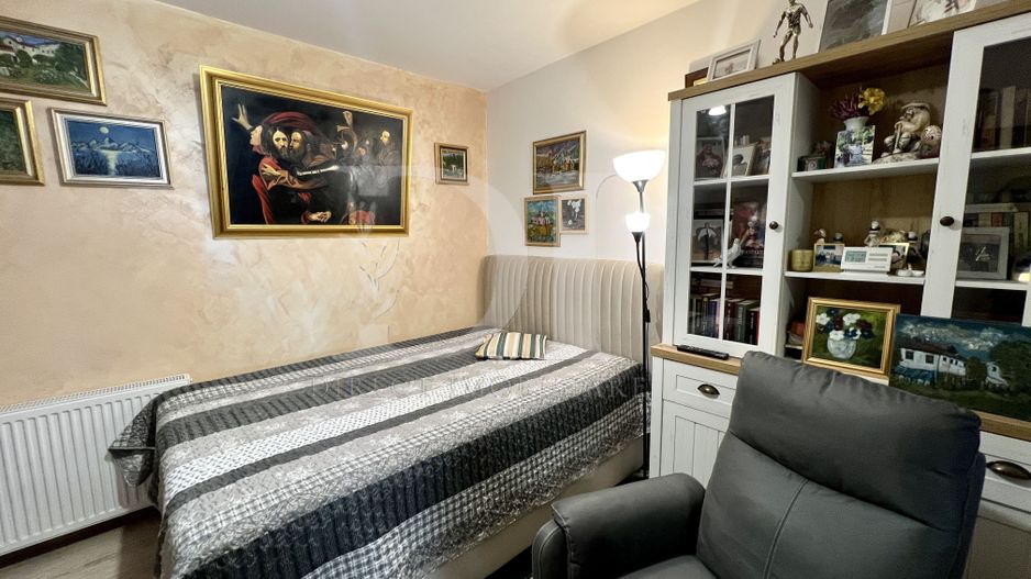 Apartament trei camere / Parcare / Zona Florilor - Poză 1