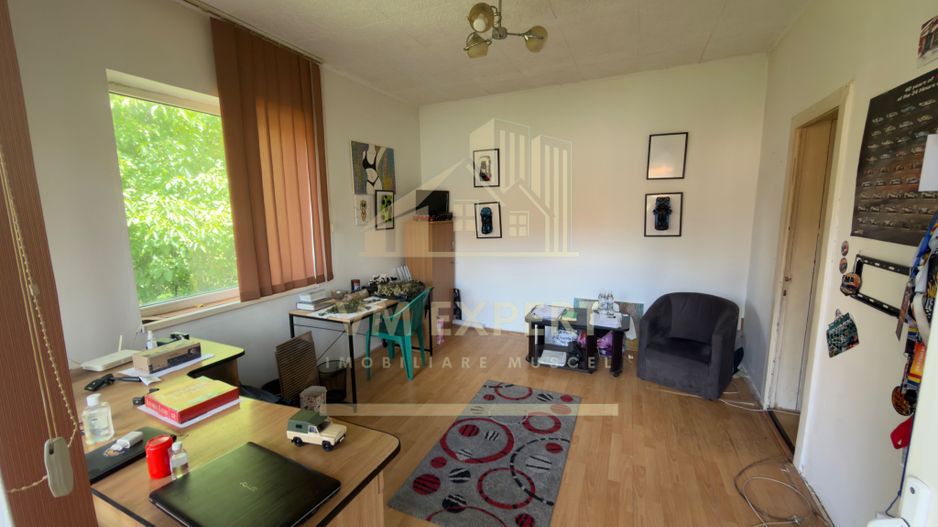 CASĂ 4 CAMERE TEREN 233 MP CENTRU CAMPULUNG - Poză 4
