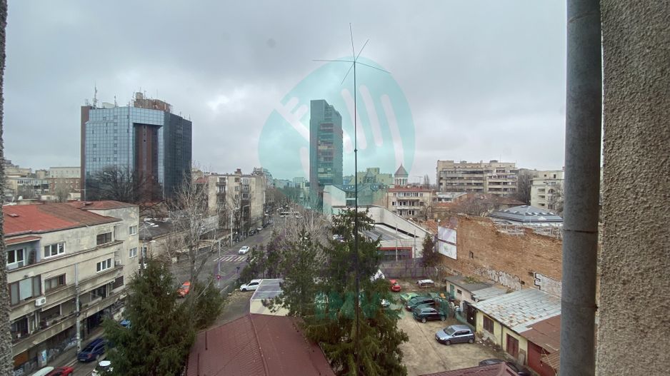 Apartament spatios in zona Armeneasca - Poză 9