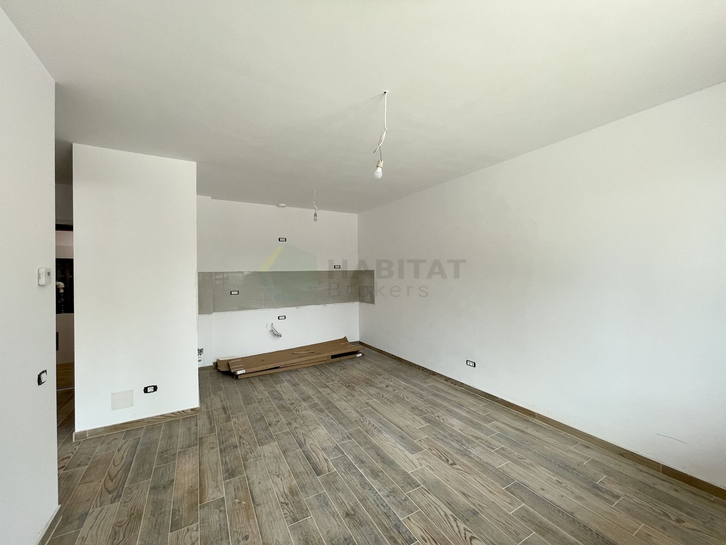 Garsoniera Avangarde Forest Omnix - Poză 3