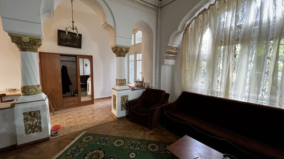 De Vanzare Apartament 3 camere in Vila Istorica p-ta Victoriei Buzesti - Poză 1