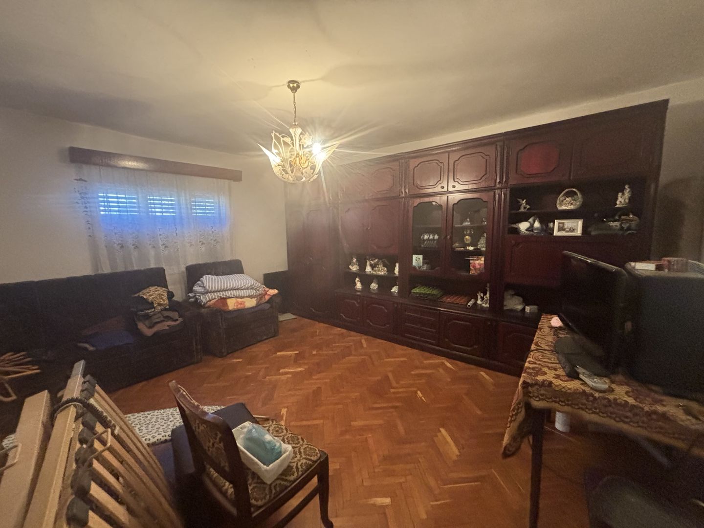 Casa solida aproape de Lidl Dumbravita - Poză 1