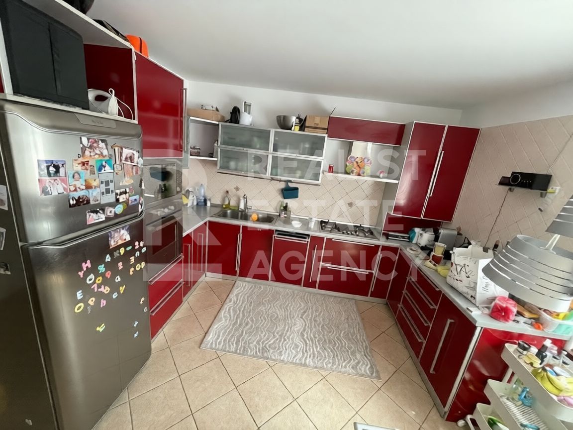 Casă înșiruită de închiriat | Cartier rezidențial | Piscină | 5 camere - Poză 6