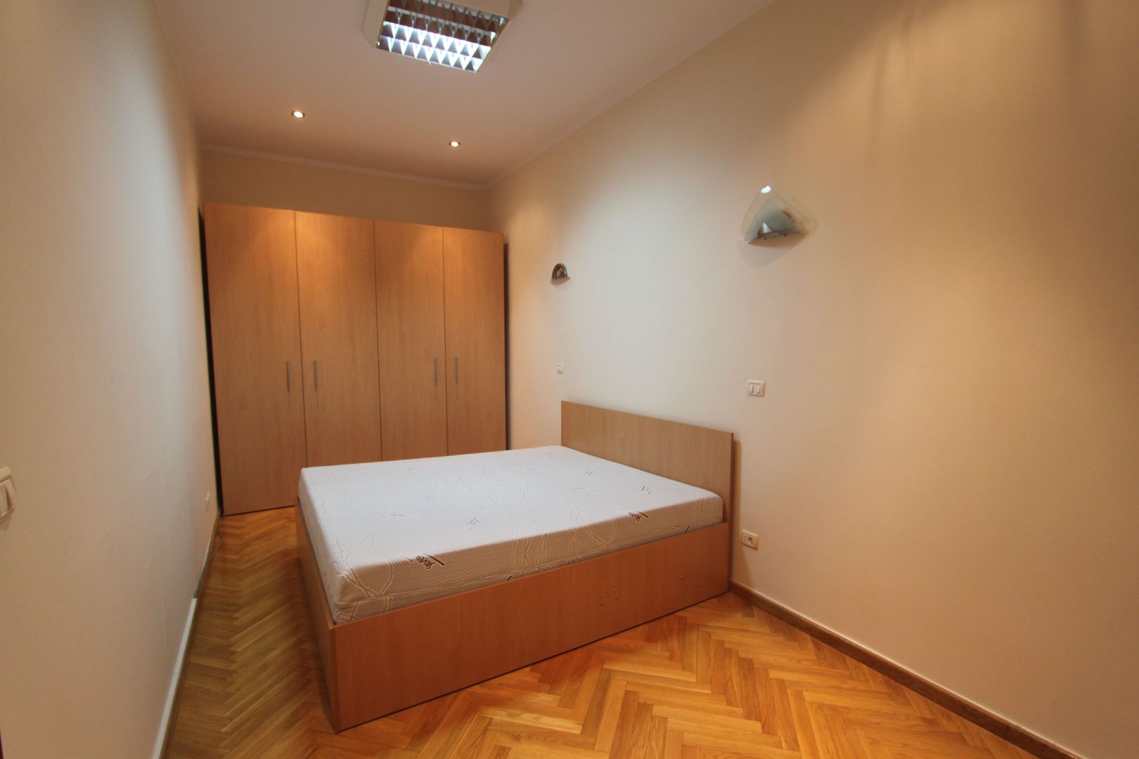 Apartament pretabil birou - Piata Victoriei - Poză 12
