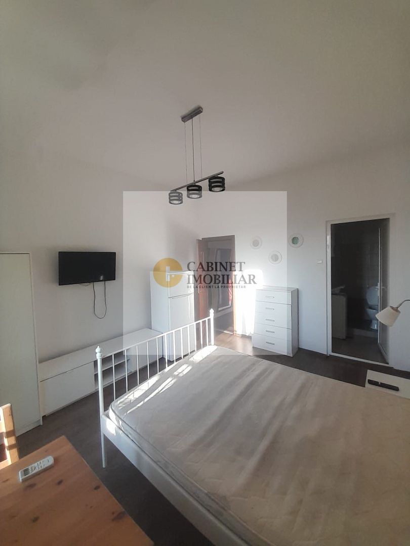 Garsoniera cu balcon  | 32mp  | Universitate  | Pretabil Airbnb - Poză 3