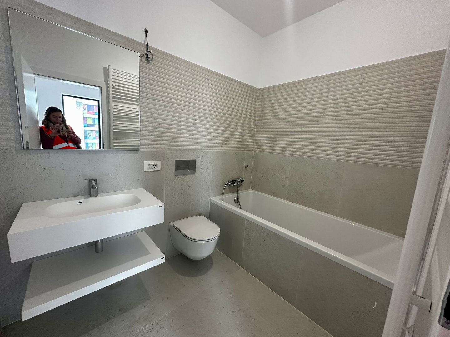 New apartment 2 bedrooms  with underground parking - Poză 18