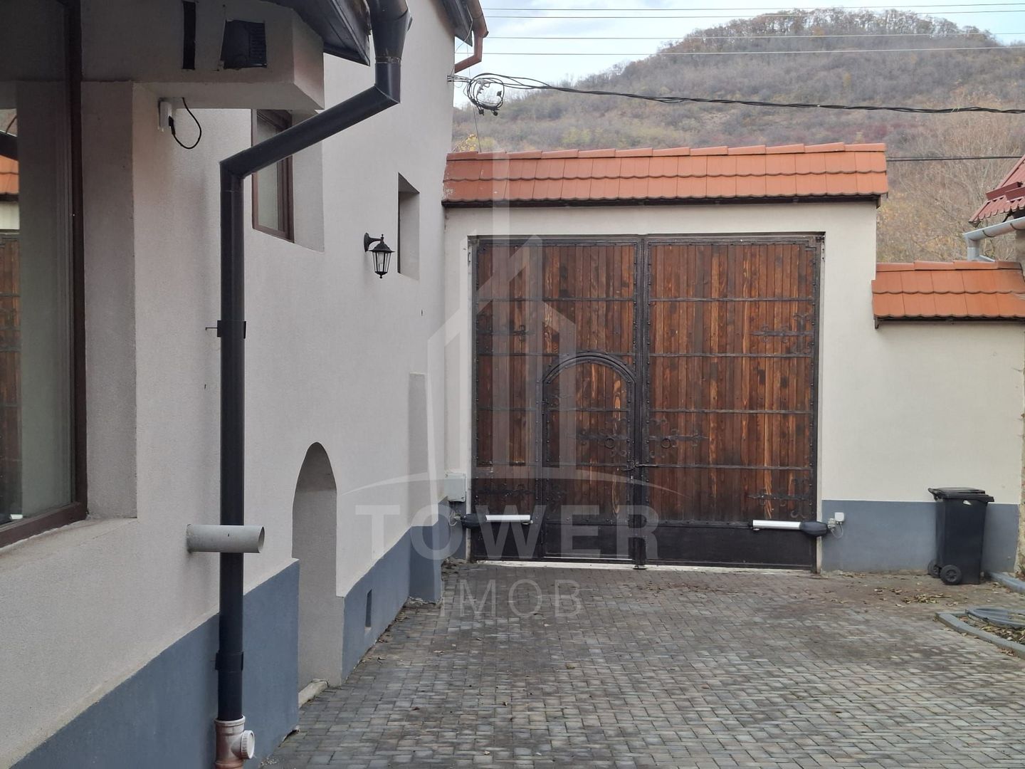 Casă complet renovată de vânzare în Amnaș – la doar 25 km de Sibiu! - Poză 3