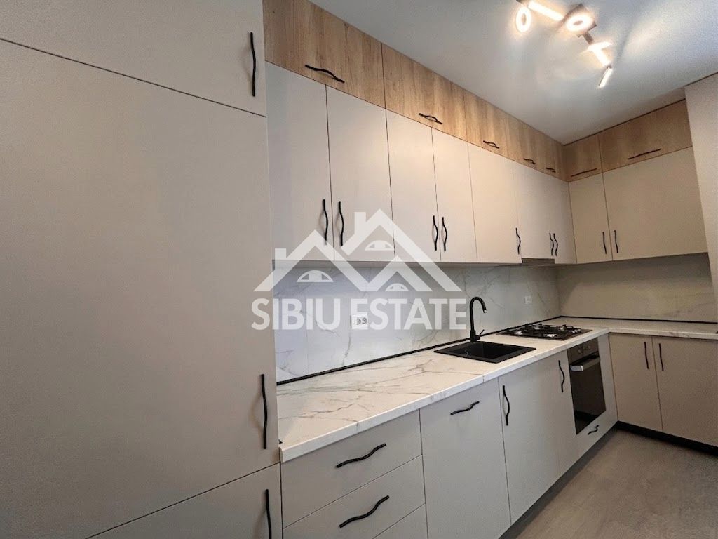 Studio finisat, modern, cu parcare si balcon - Poză 3