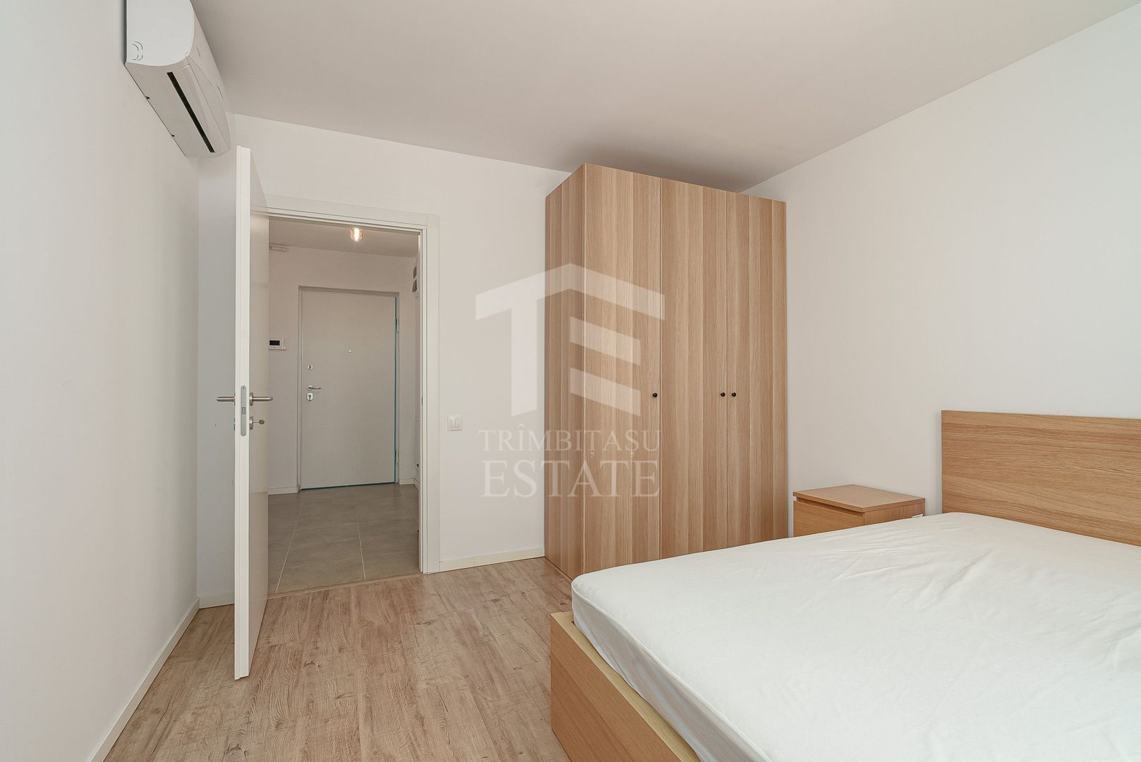Inchiriere 2 Camere Porsche Pipera - H Pipera Lake, parcare inclusa - Poză 9
