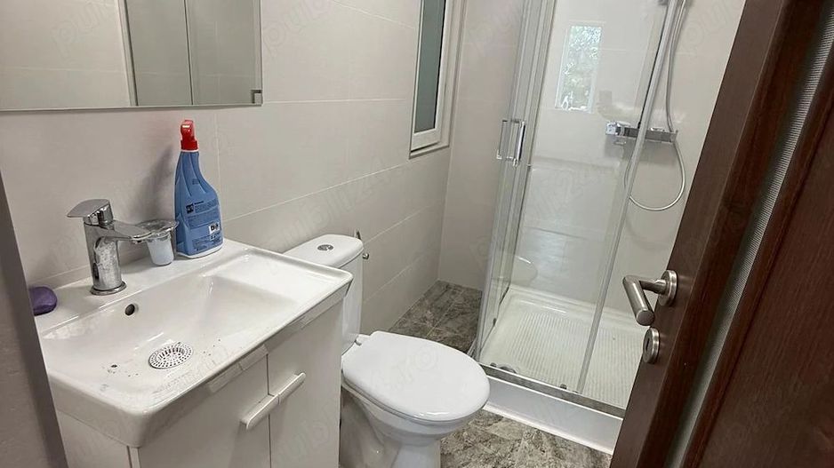 🏢 De Inchiriat: Ap. 3 Camere, Ideal și pentru Birou, Metrou EROII REVOLUTIEI - Poză 7