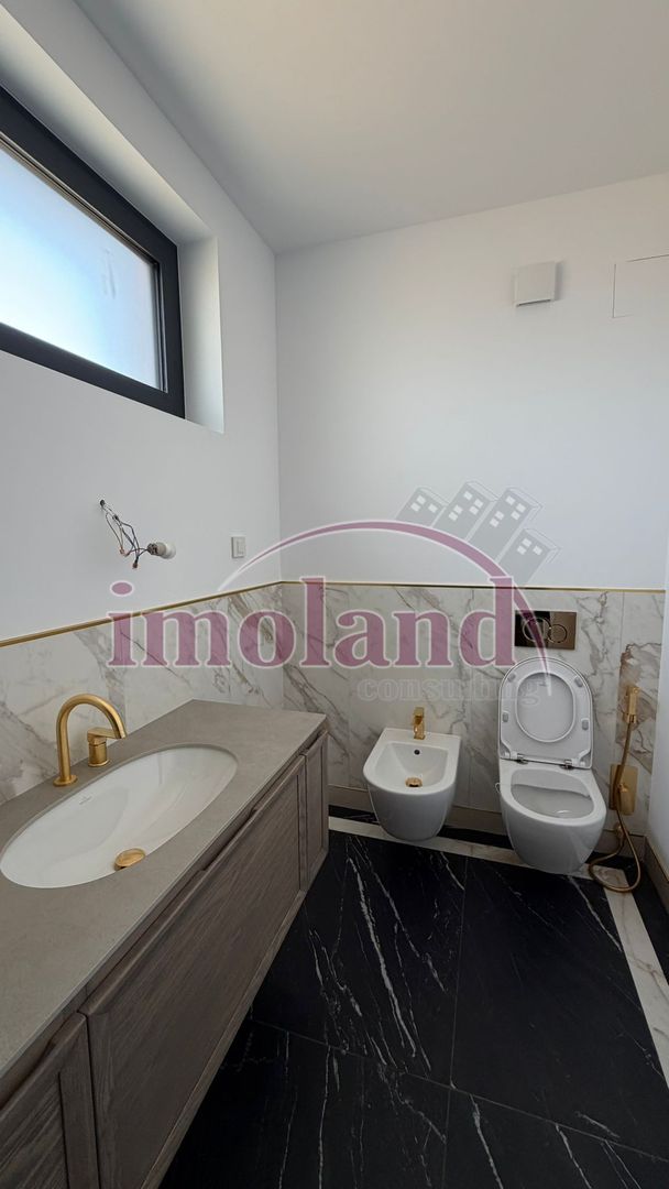 Marina Snagov - Vanzare - Vila NOUA - 5 camere - ponton la Lacul Snagov - Poză 18