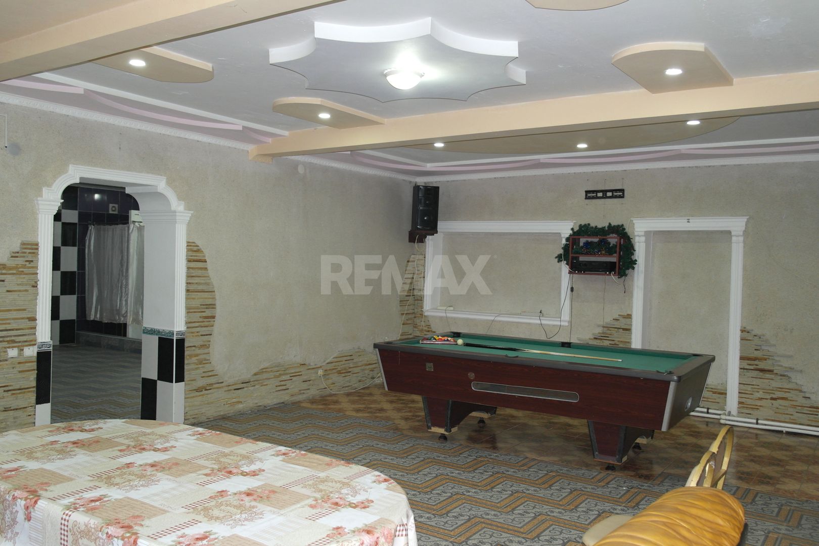 Restaurant pe prima linie Centru Mereni - Poză 9