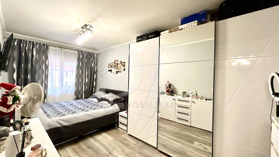 Apartament de vânzare 3 camere/ Eroilor / Floresti - Poză 9