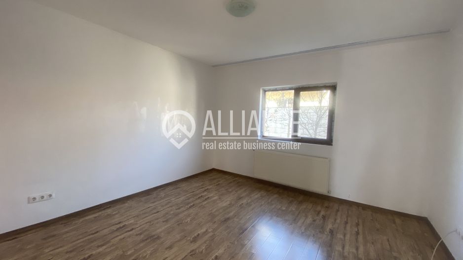 VALU LUI TRAIAN(COD 07) -Casa P+M 5 camere cu teren de 300 mp - Poză 13