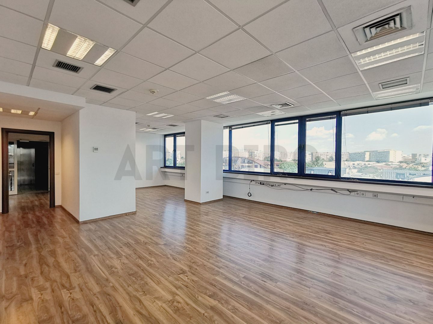 Zero comision, 202mp birou Foisor, paza, parcare, 10 min. mers metrou - Poză 2