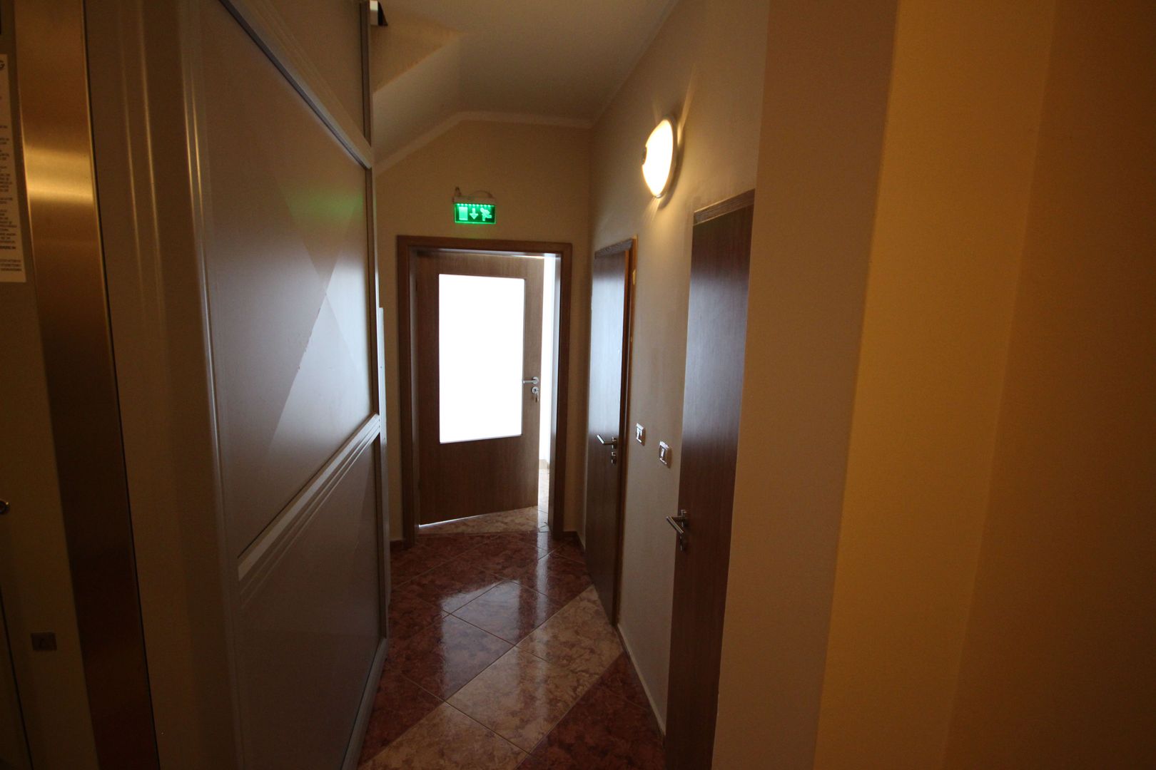 Vila  destinatie camin batrani - Poză 24