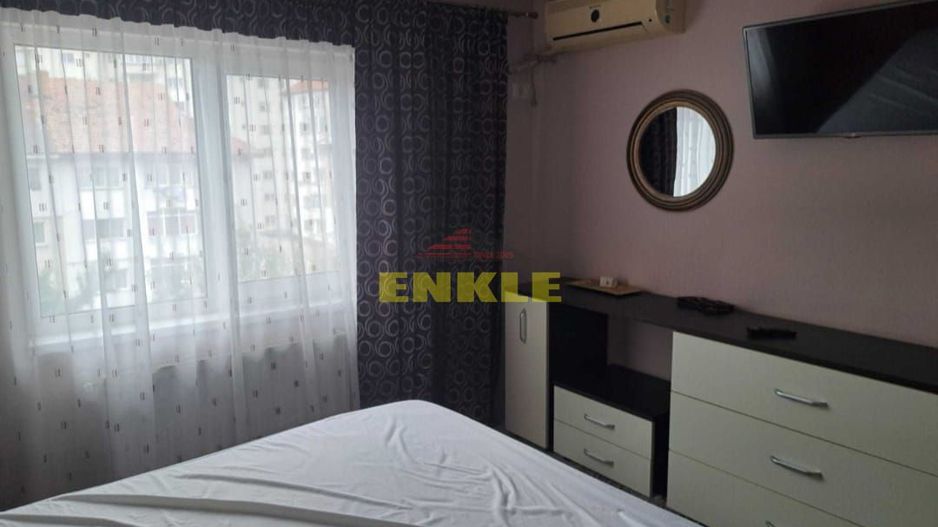 De închiriat apartament cu 2 camere decomandat, Str. Ion Pillat. - Poză 3