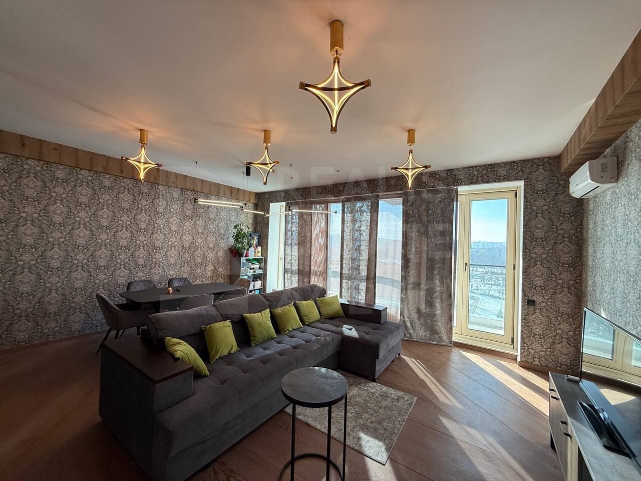 Vânzare, apartament, 4 camere, strada Ștefan cel Mare , Centru - Poză 1