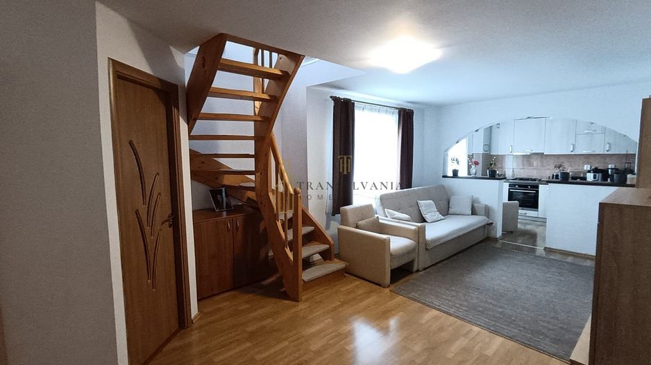 Apartament pe 2 niveluri, Etaj 4, 73mp utili, Cartier Valea Aurie - Poză 1