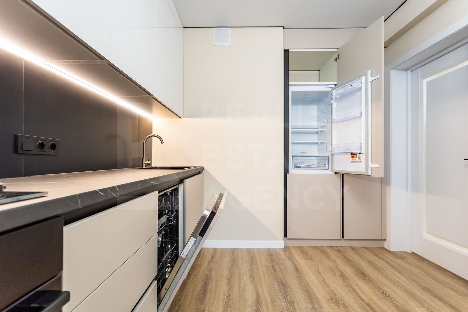 Vânzare, apartament, 2 camere, bd. Mircea Cel Bătrân, Ciocana - Poză 2