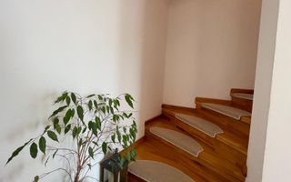 Casa cvadruplex de vanzare 4 camere, 2 locuri de parcare - Poză 10