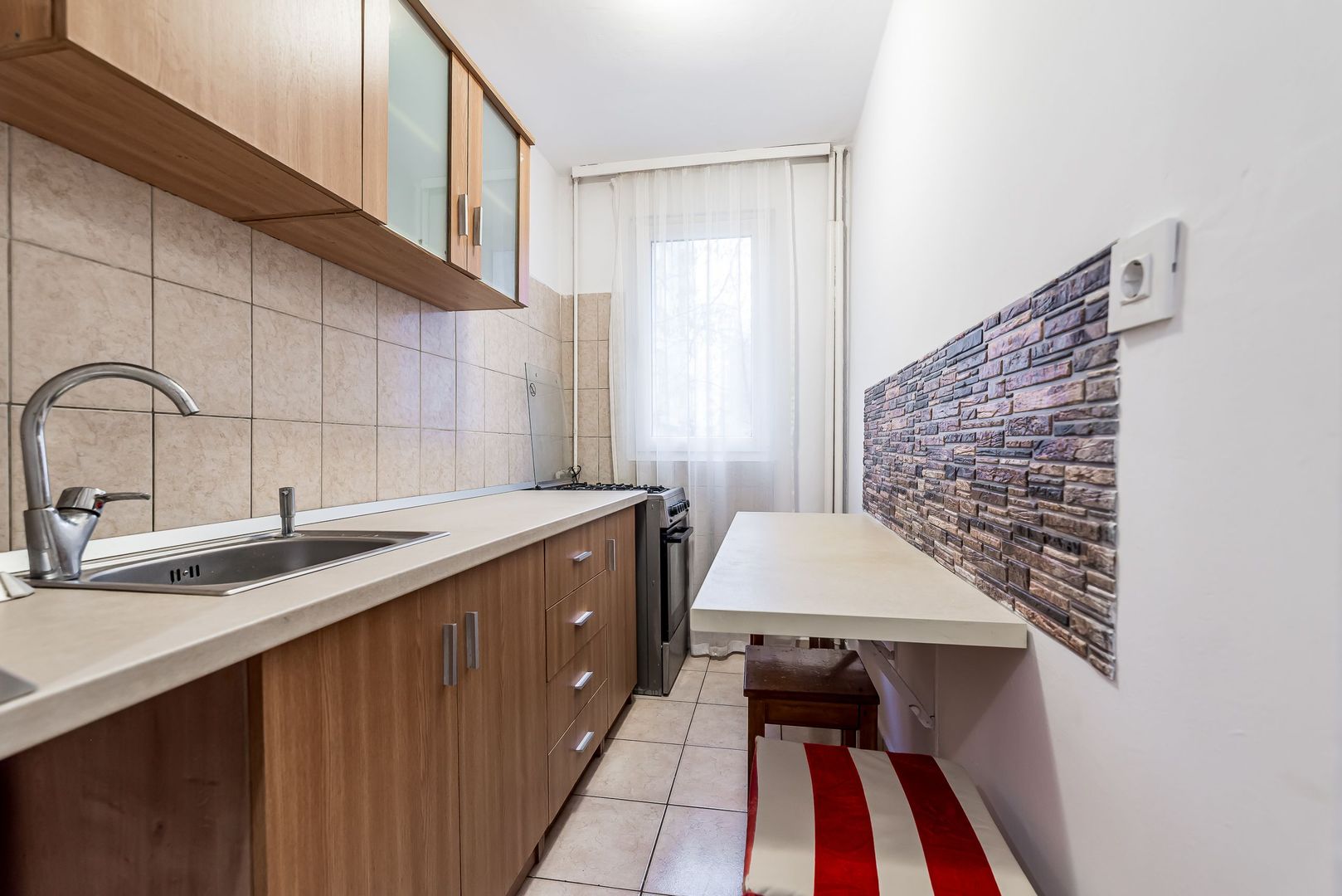 Apartament cu 2 camere, complet mobilat–Arad, zona Vlaicu, Str. Hațeg - Poză 9
