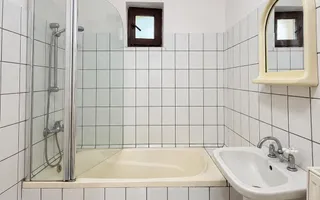 Casă Ultracentrală – Confort, Liniște, Acces Rapid la Orice - Poză 11