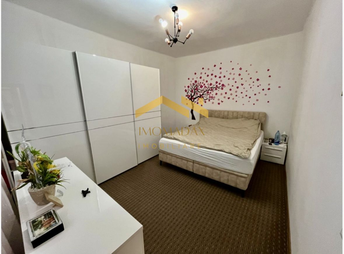 Modern-Apartament 5 Camere-Centrala Proprie - Poză 1