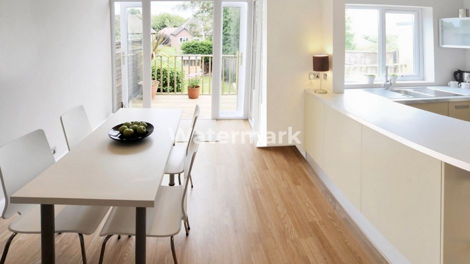 Casa de inchiriat in zona linistita - Poză 6