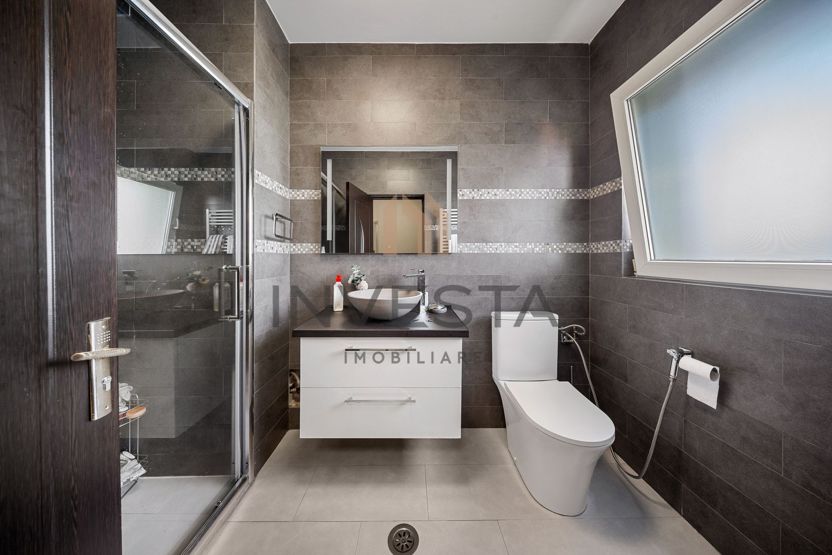 Vila individuala cu teren de 516 mp! Se vinde la cheie! - Poză 16