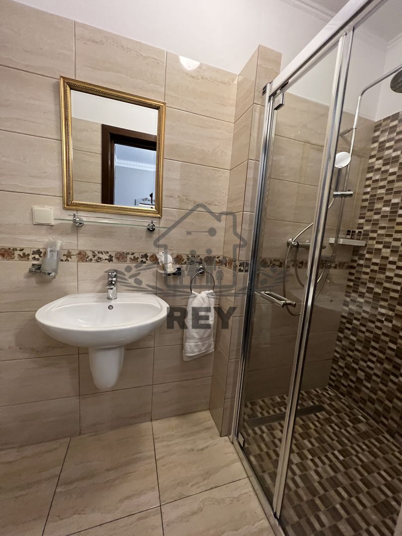 Vila de vanzare in zona Centrala/Orasul de jos - Poză 42