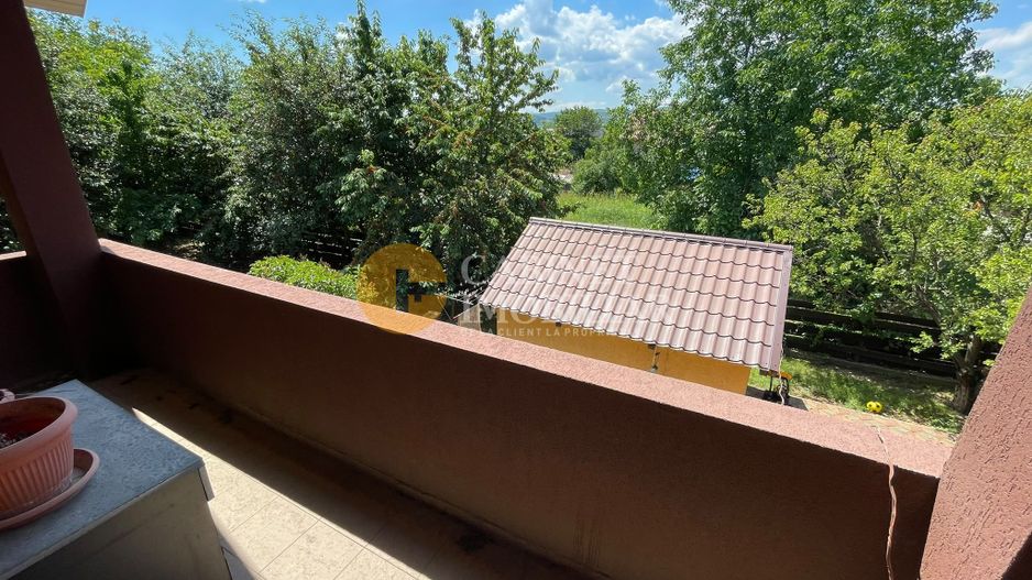 Casă Duplex Integral (Ambele Părți) - 325mp Utili, 1000mp Teren, Asfalt - Poză 12