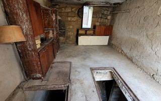 Garaj solid cu subsol mare – perfect pentru mașină sau depozitare. - Poză 16