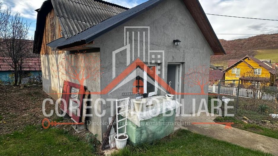 Casa de vanzare - Jelna - - Poză 2