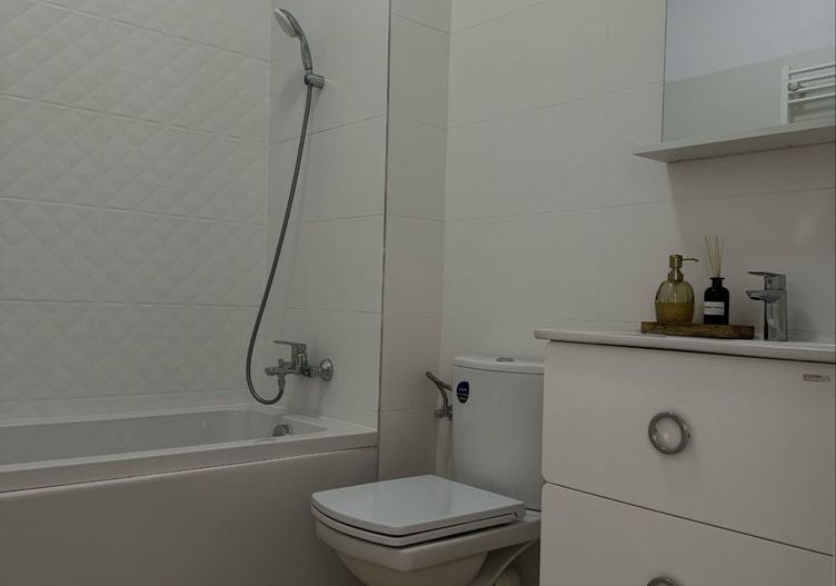 Inchiriere apartament cu 2 camere Pipera, loc de parcare inclus - Poză 6