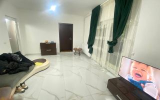 casa cu 2 apartamente Ianova 120mp centrala amenajata - Poză 12