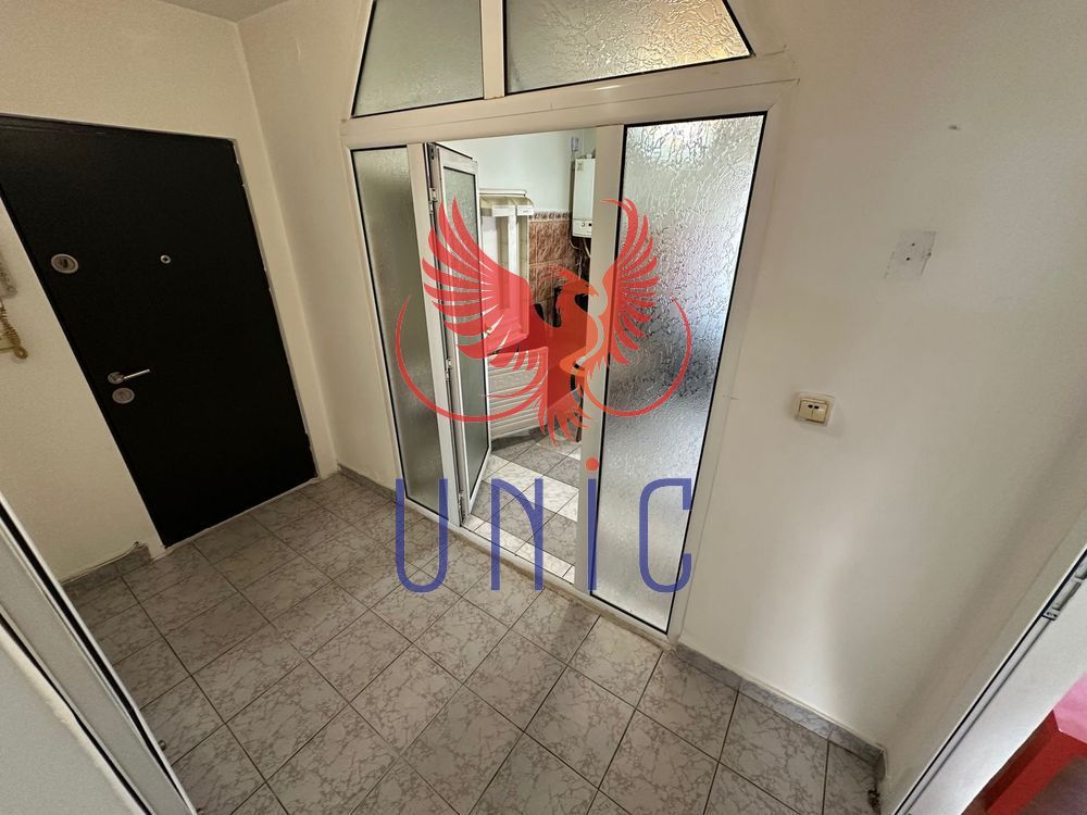 Apartamet decomandat in Craiovita Noua! - Poză 7