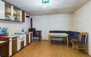 Casă cu 4 camere în Cruceni - Poză 7