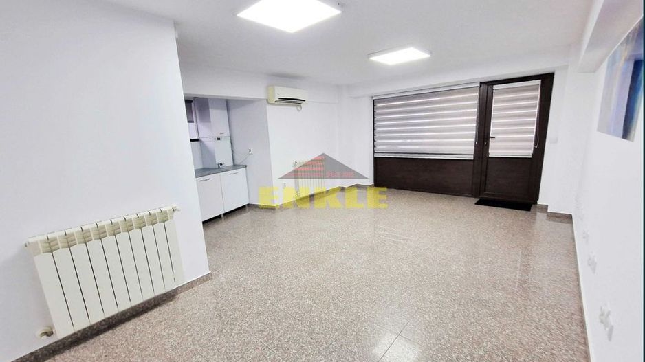 Spațiu comercial de vanzare - Poză 2