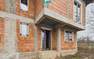 Duplex solid 120 mp, intimitate și calm in Chisoda - Poză 24