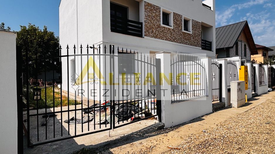 Casa tip duplex , 4 camere , 3 băi , 120 mp utili ! - Poză 1