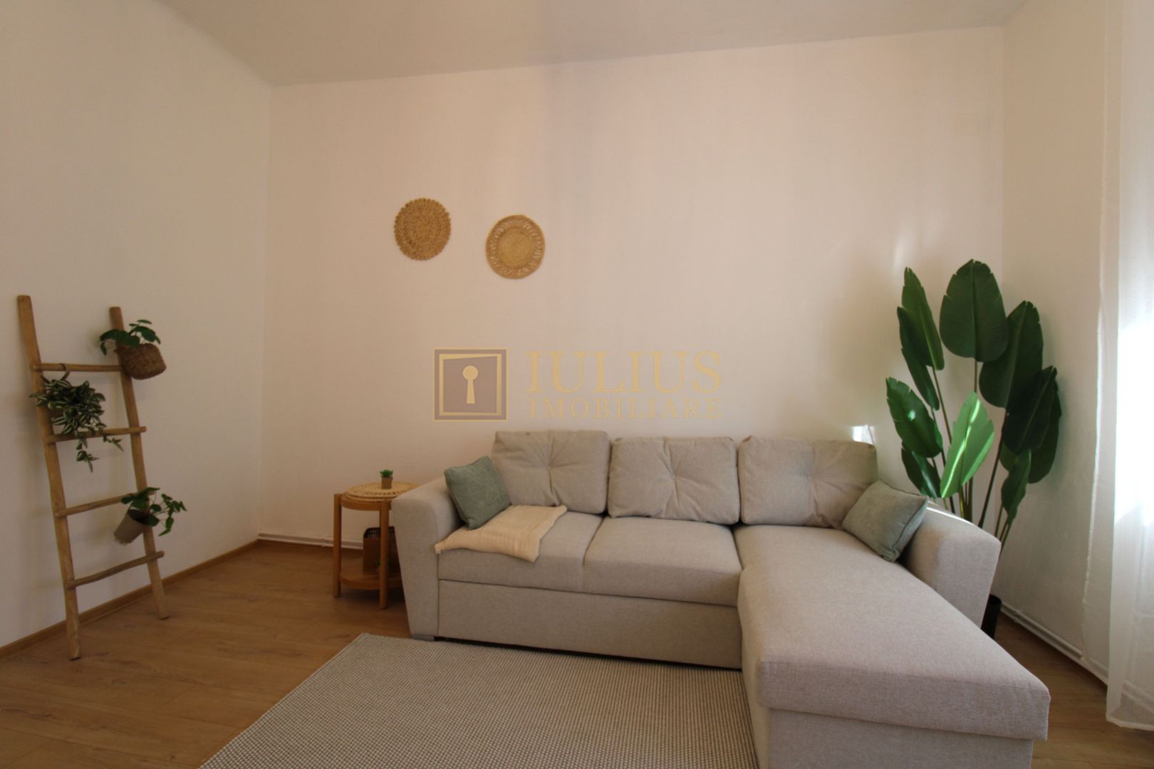 Zona Telegrafului, casa individuala, curte proprie, centrala proprie. - Poză 2