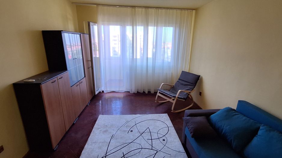 Apartament cu 3 camere - Central - Poză 1