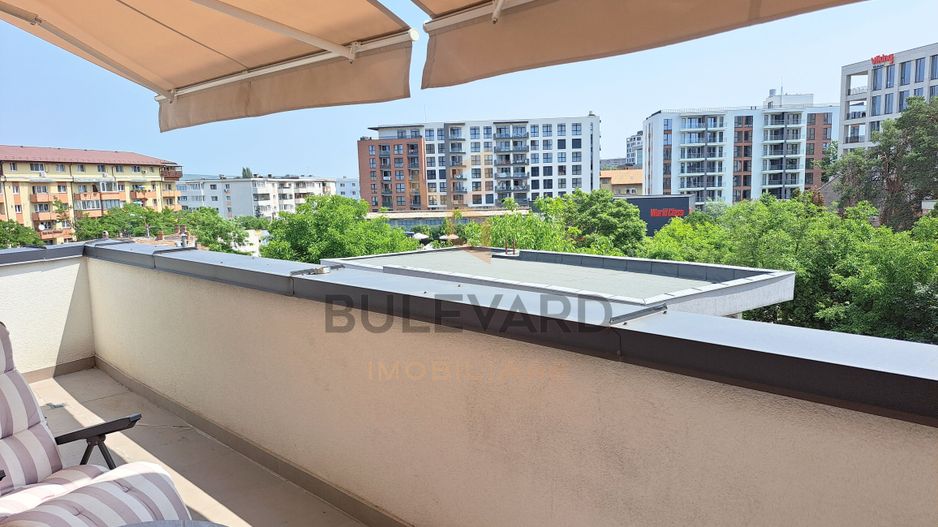 Apartament 2 camere, terasa de 15 mp, garaj subteran, boxa, Centru! - Poză 3