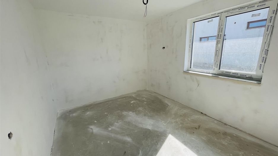 Casa P semifinisata ï¿½n comuna Paleu - Poză 9